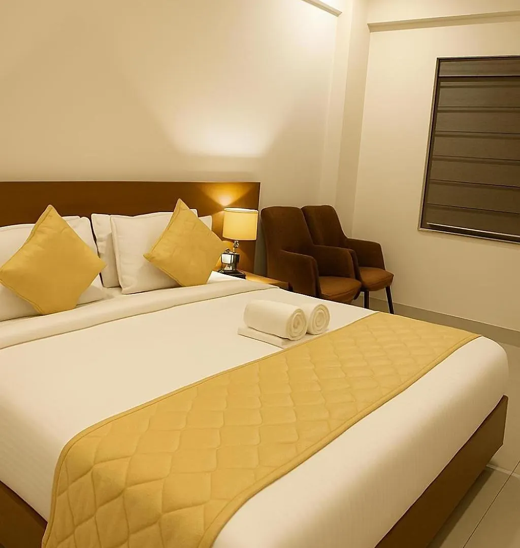 ****  Devalokam Grand Hotell Edappal Indien